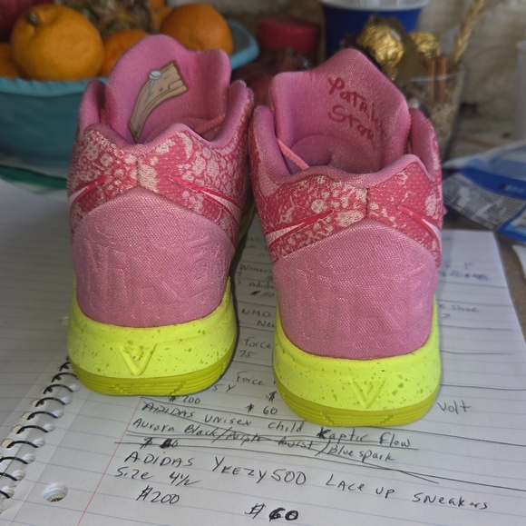 Nike - Picture 6 of 10